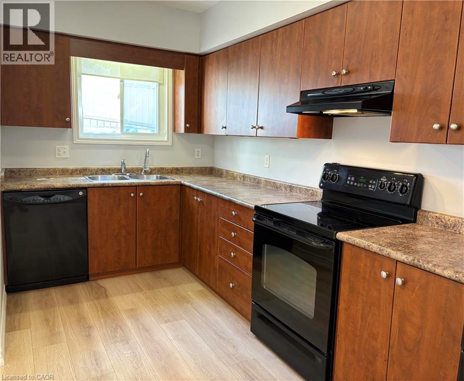 50 Howe Drive Unit# 8c, Kitchener, Ontario  N2E 0A3 - Photo 4 - 40864326
