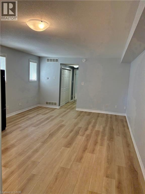 50 Howe Drive Unit# 8c, Kitchener, Ontario  N2E 0A3 - Photo 6 - 40864326