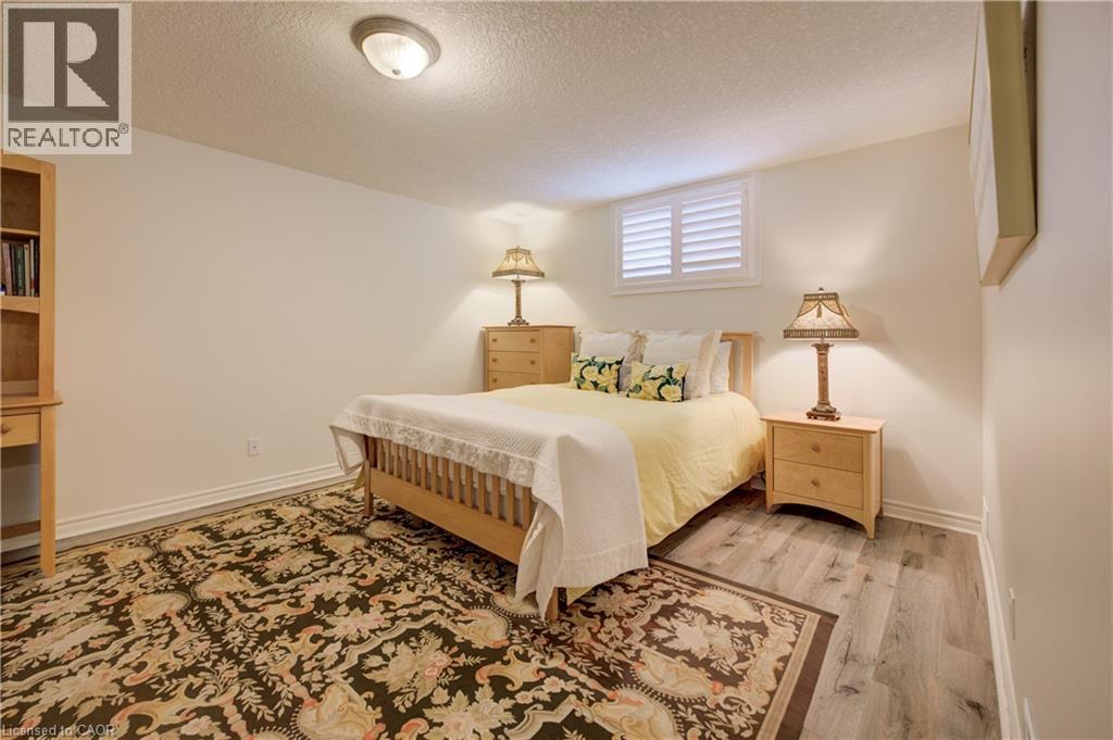 517 Starboard Crescent, Waterloo, Ontario  N2K 4G5 - Photo 38 - 40854585