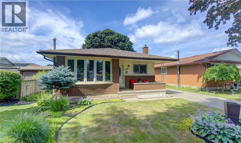 144 Holborn Drive, Kitchener, Ontario  M2A 2E5 - Photo 3 - 40867593