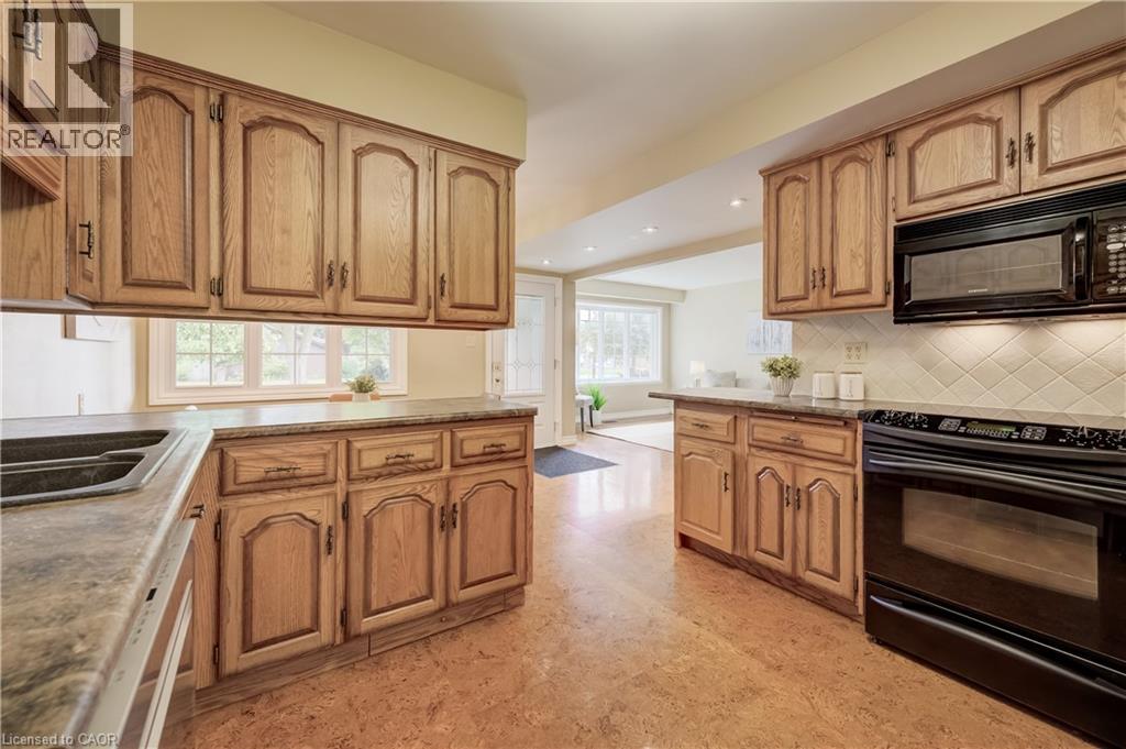 54 Fairlawn Road, Kitchener, Ontario  N2C 1X9 - Photo 14 - 40867482