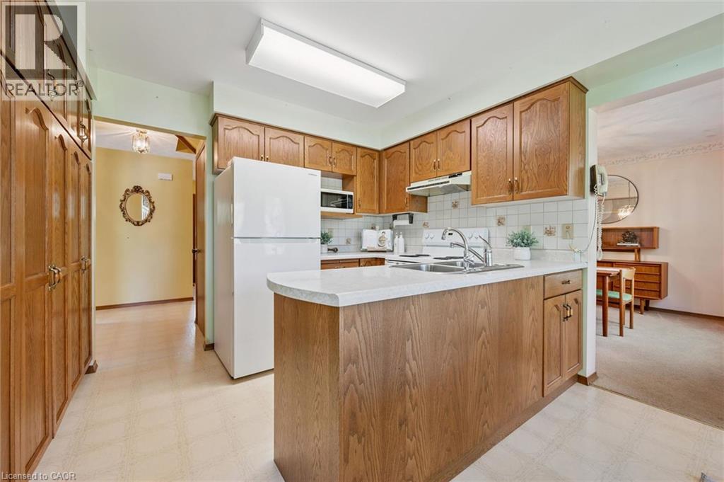 42 Mitton Place, Kitchener, Ontario  N2R 1B4 - Photo 15 - 40867327