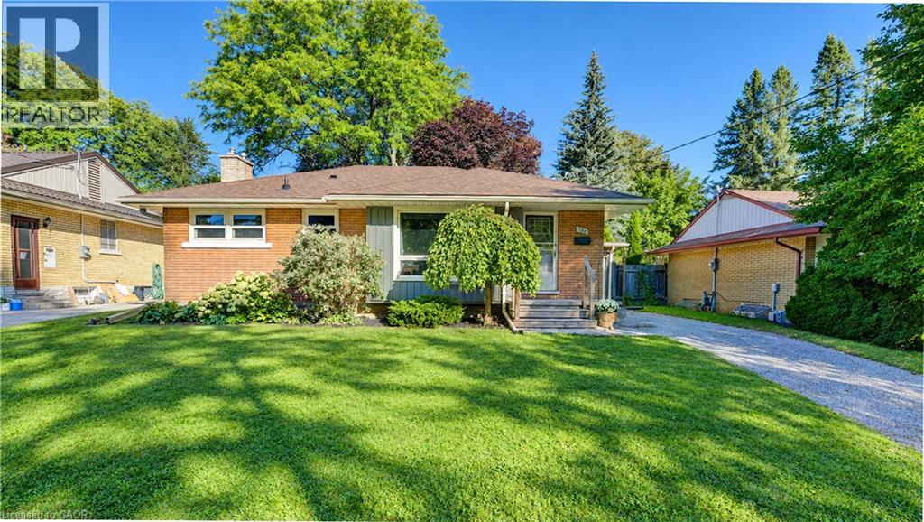 122 BRANDON Avenue, Kitchener, Ontario