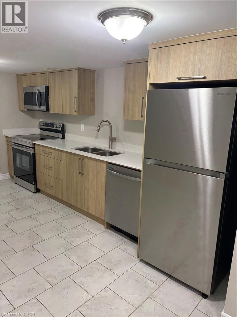 206 Dixon Street, Kitchener, Ontario  N2G 3E9 - Photo 2 - 40870578