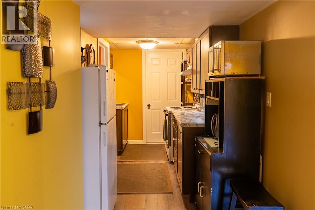 845 Brandenburg Boulevard, Waterloo, Ontario  N2T 2X5 - Photo 9 - 40871079