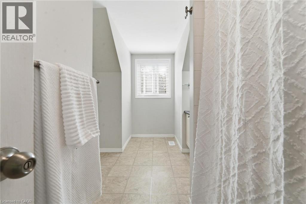 449 Exmoor Street, Waterloo, Ontario  N2K 3T7 - Photo 16 - 40871449