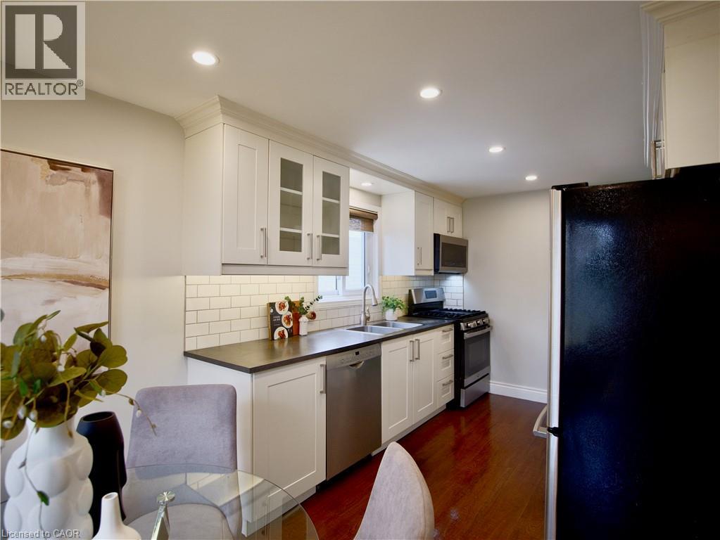 449 Exmoor Street, Waterloo, Ontario  N2K 3T7 - Photo 8 - 40871449