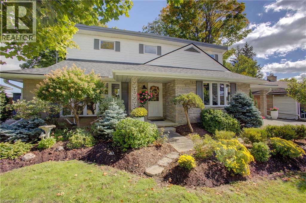 24 Valewood Place, Kitchener, Ontario  N2H 4N6 - Photo 3 - 40871405