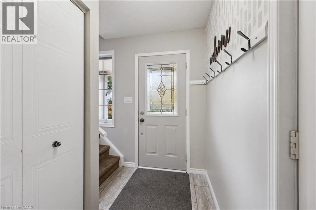 165 Cavelletti Court, Waterloo, Ontario  N2K 3X3 - Photo 4 - 40870641