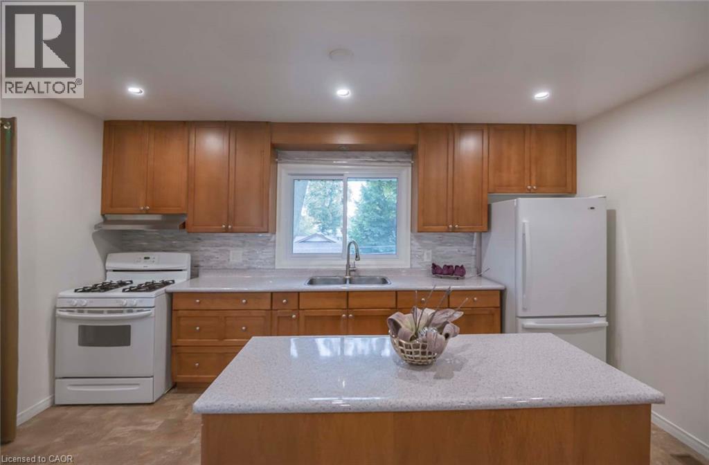 11 Duncairn Avenue, Kitchener, Ontario  N2M 4S5 - Photo 9 - 40871631