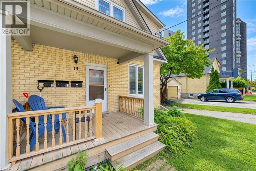 19 James Street, Waterloo, Ontario  N2J 2S8 - Photo 3 - 40867888
