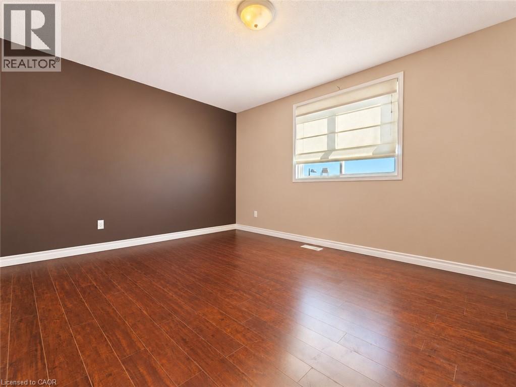 52 Isabella Street, Kitchener, Ontario  N2E 4J7 - Photo 13 - 40872296