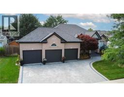 457 CARYNDALE Drive, Kitchener, Ontario