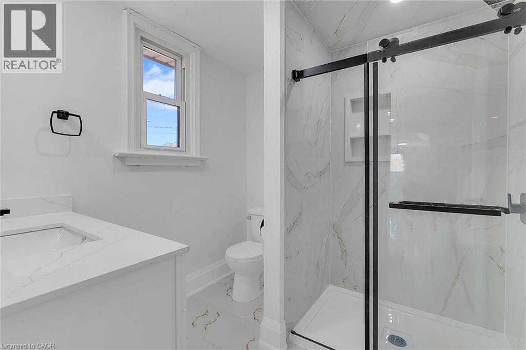581 Lancaster Street W Unit# 1, Kitchener, Ontario  N2K 1M5 - Photo 6 - 40873249