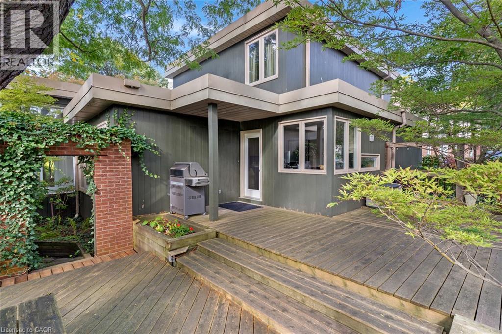 348 Browning Place, Waterloo, Ontario  N2L 2W3 - Photo 4 - 40872509